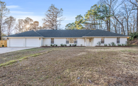 lowndes county homes for sale